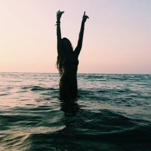 Meet your Posher, Holly